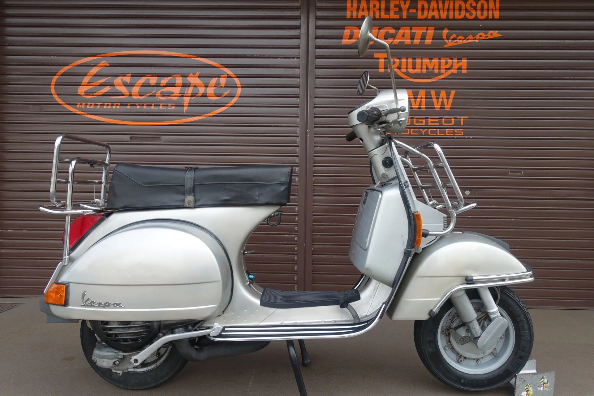 VESPA | Escape Bike