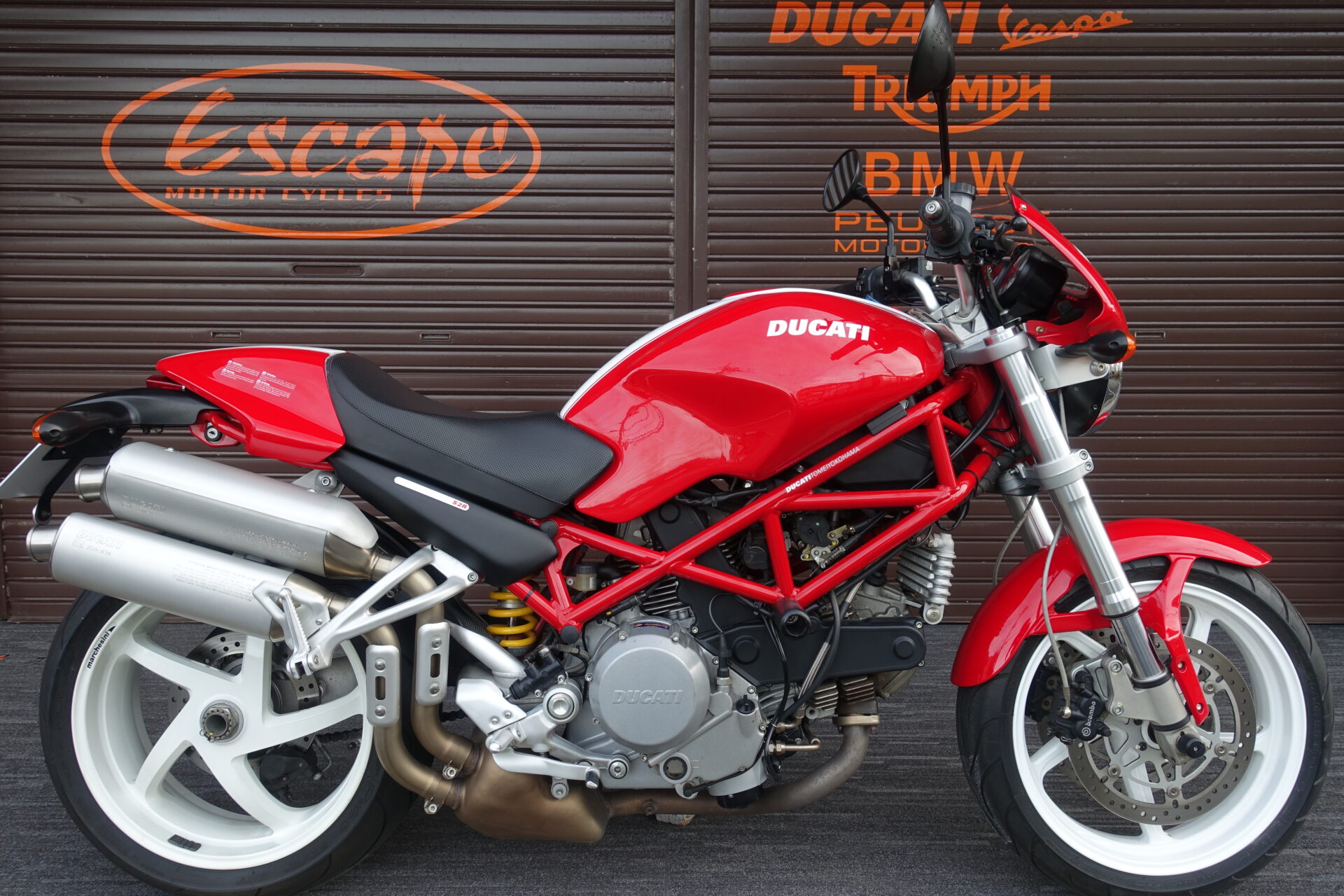 DUCATI モンスターS2R ローダウンリンクロッド ディライトアップハンドル エンジンスライダー ETC USB