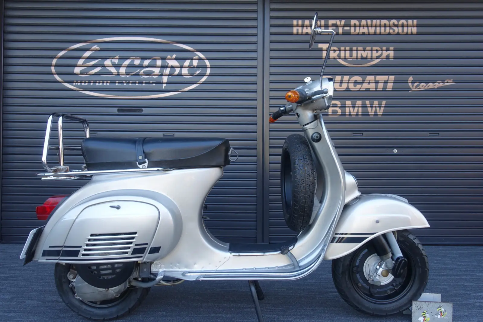 VESPA 125ET3 | Escape Bike
